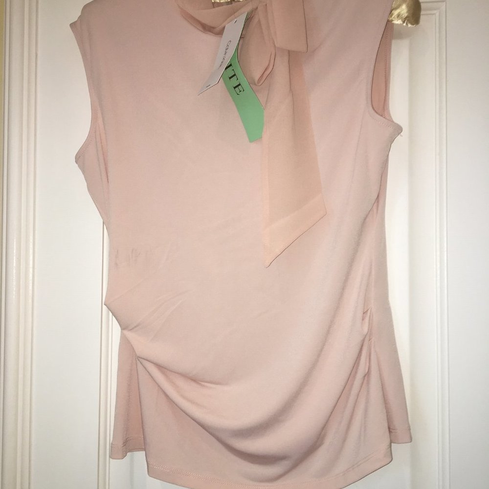 New - Calvin Klein Blush top with bow